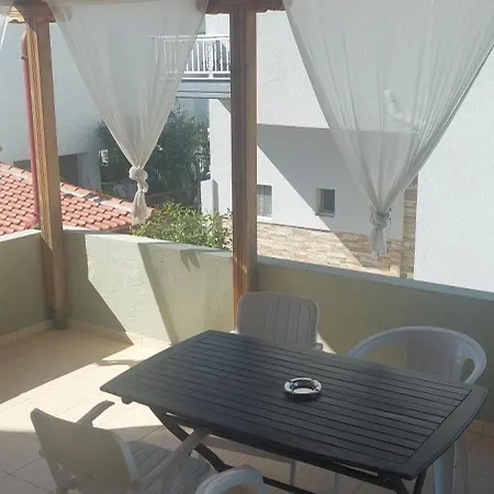 Apartment Family-elia Paralia Dionysiou