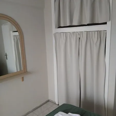 Family-elia Apartment